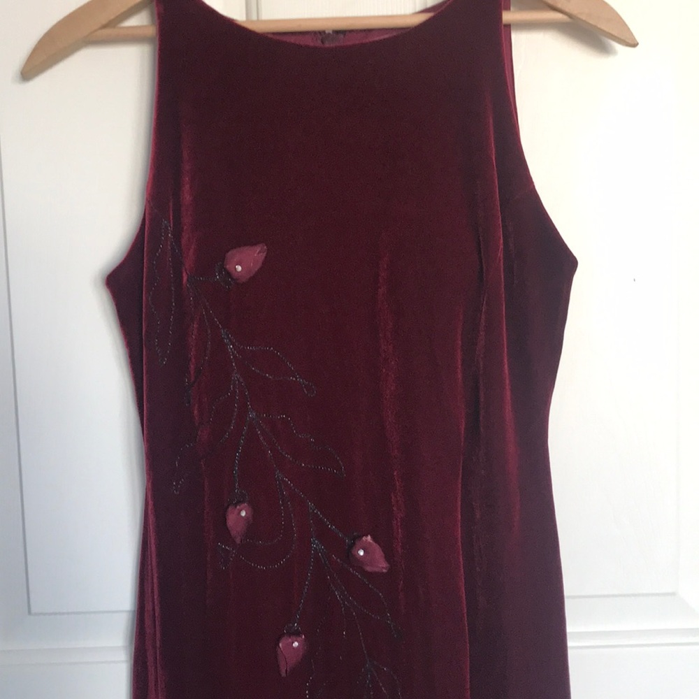 Elegant full length velvet dress. EUC